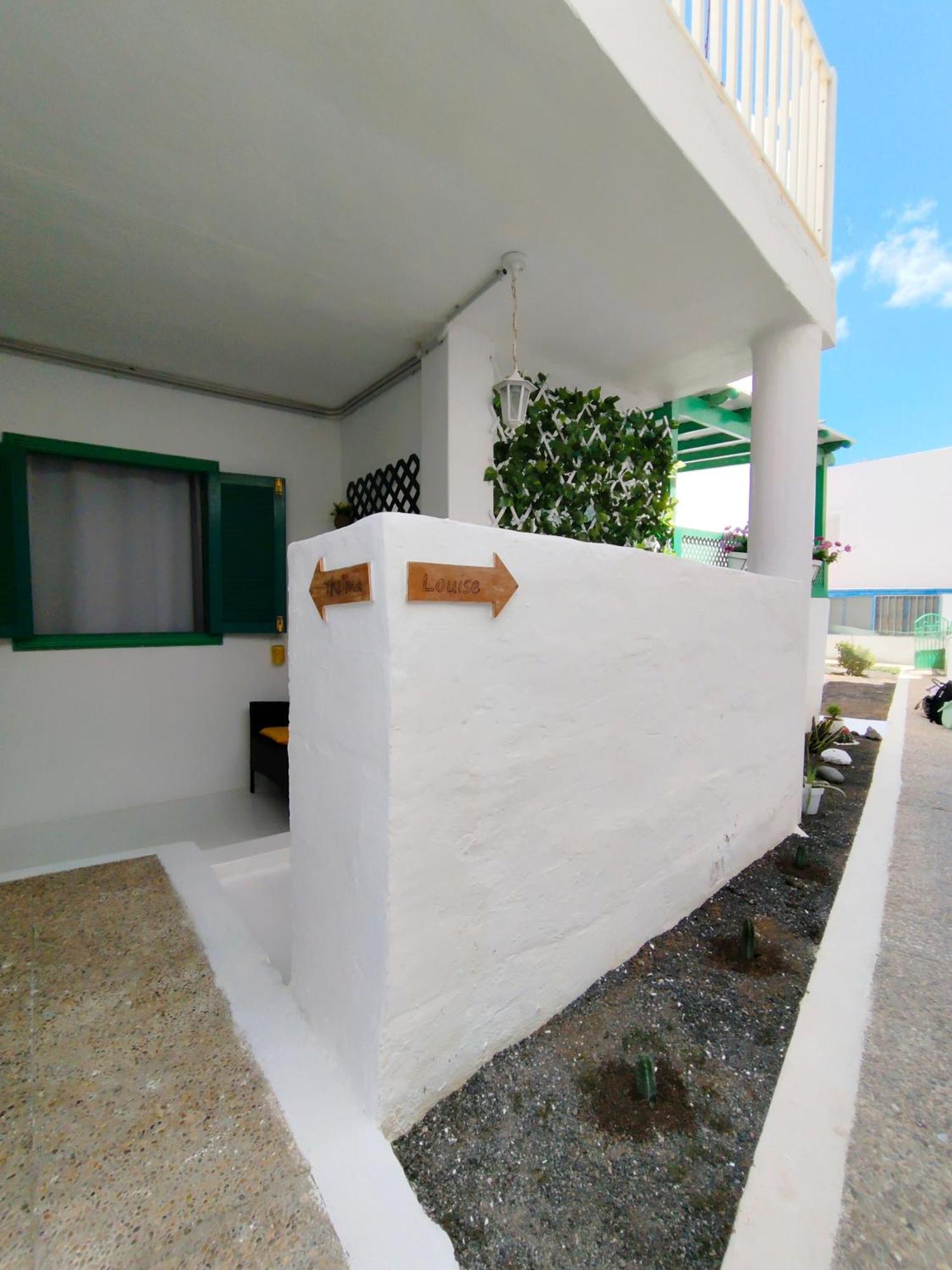 Louise 1 Minuto A Pie Del Mar Apartment Tias Exterior photo